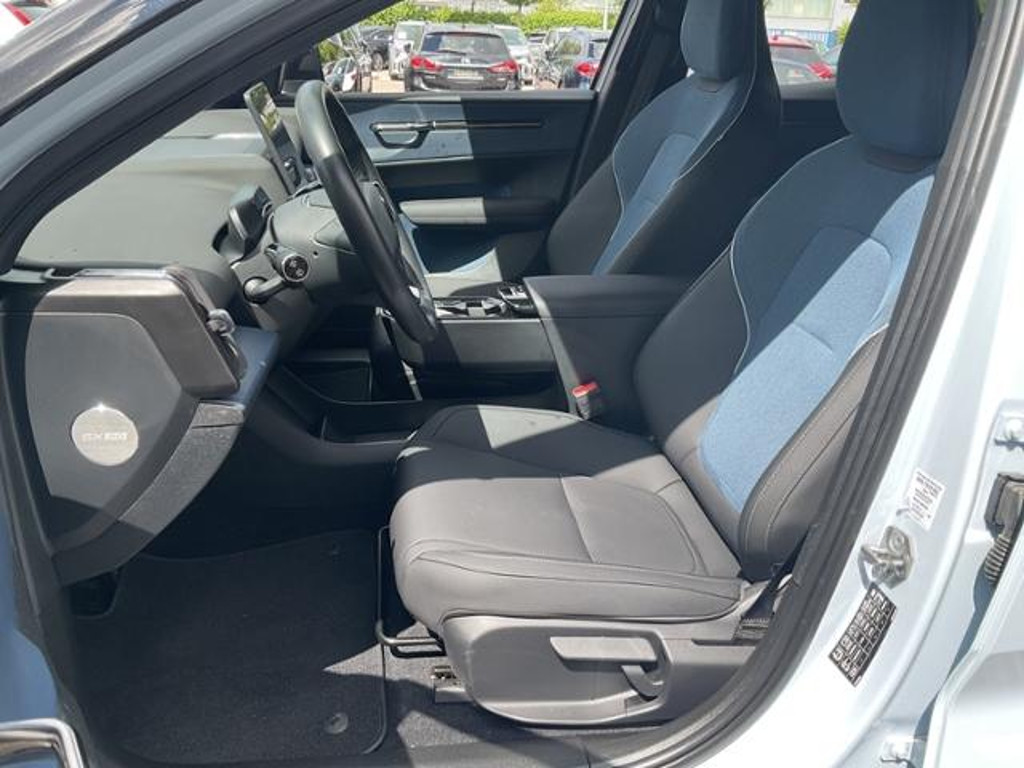 Volvo EX30