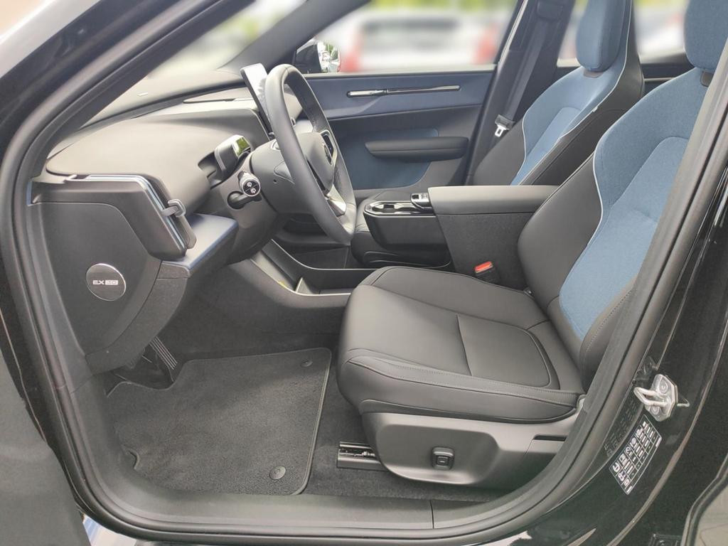 Volvo EX30