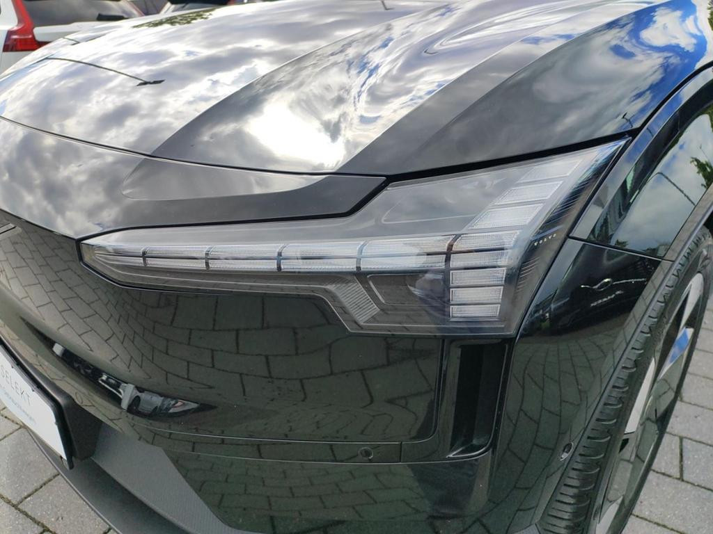 Volvo EX30