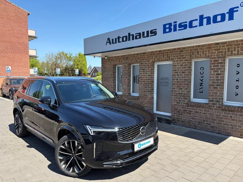 Volvo XC90 AWD Plus Bright