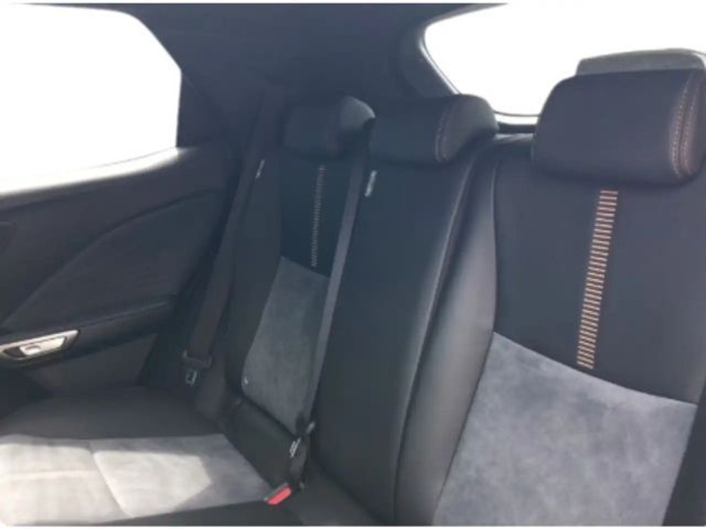 Lexus LBX