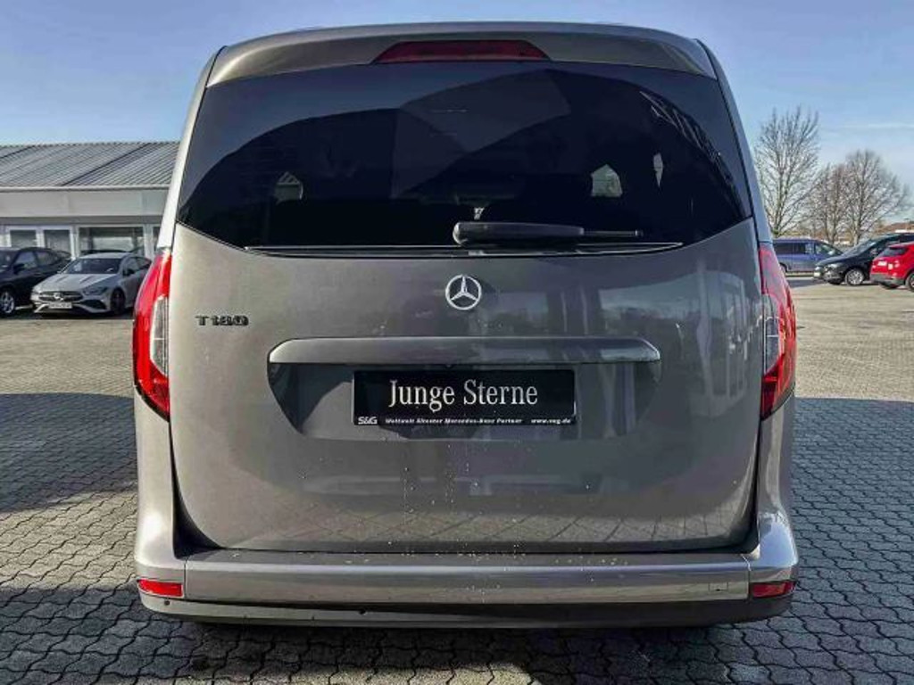 Mercedes-Benz T 180