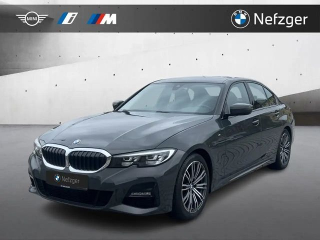 BMW 3 Serie 318 M-Sport Sedan 318i