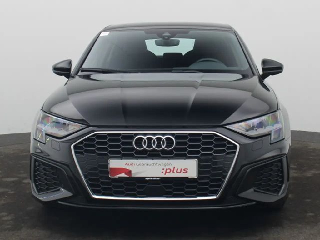 Audi A3 Sedan S-Line S-Tronic 35 TFSI