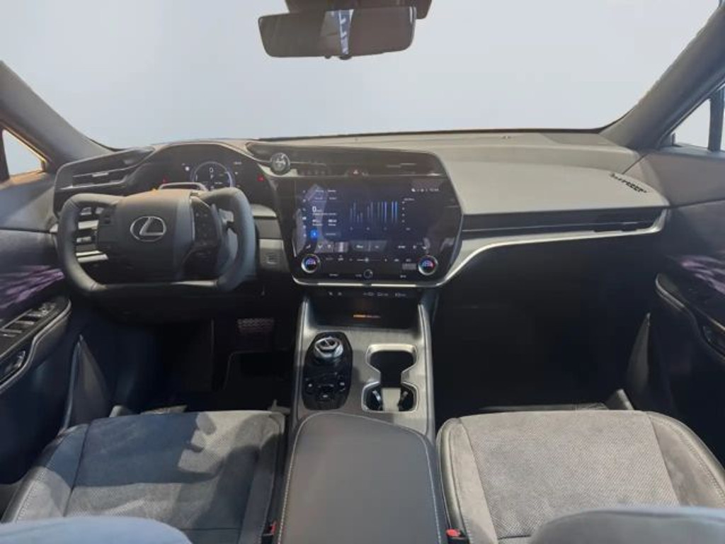 Lexus RZ