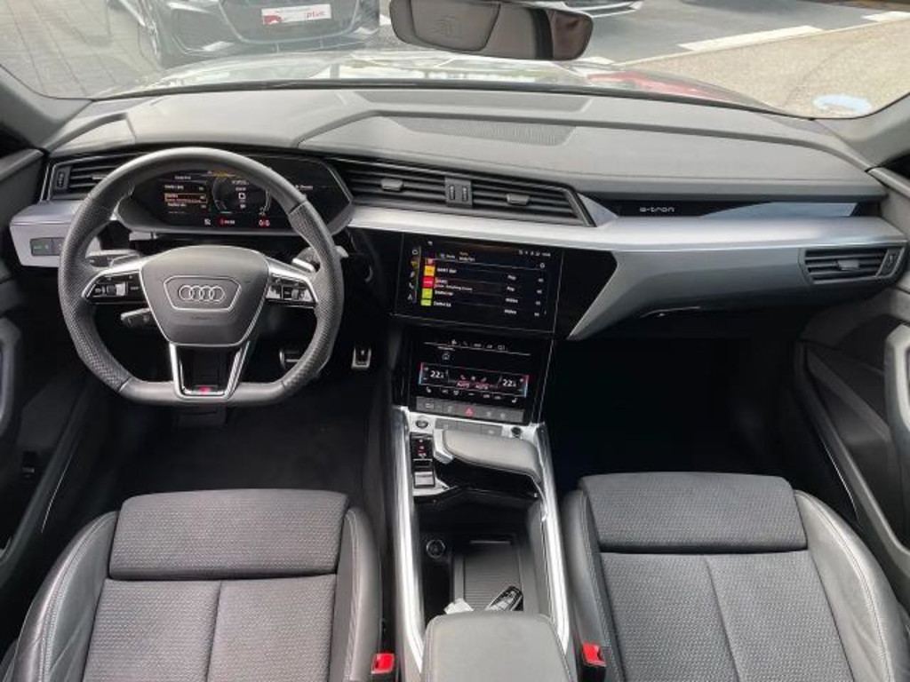 Audi Q8 e-tron