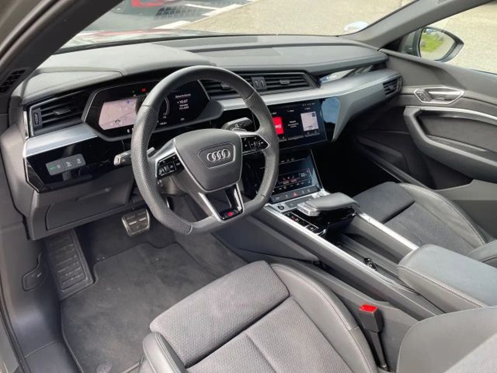 Audi Q8 e-tron