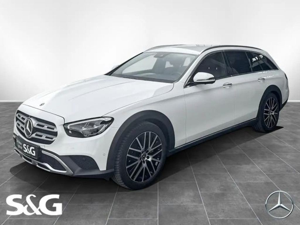 Mercedes-Benz E-Klasse E 220 4MATIC E 220 d