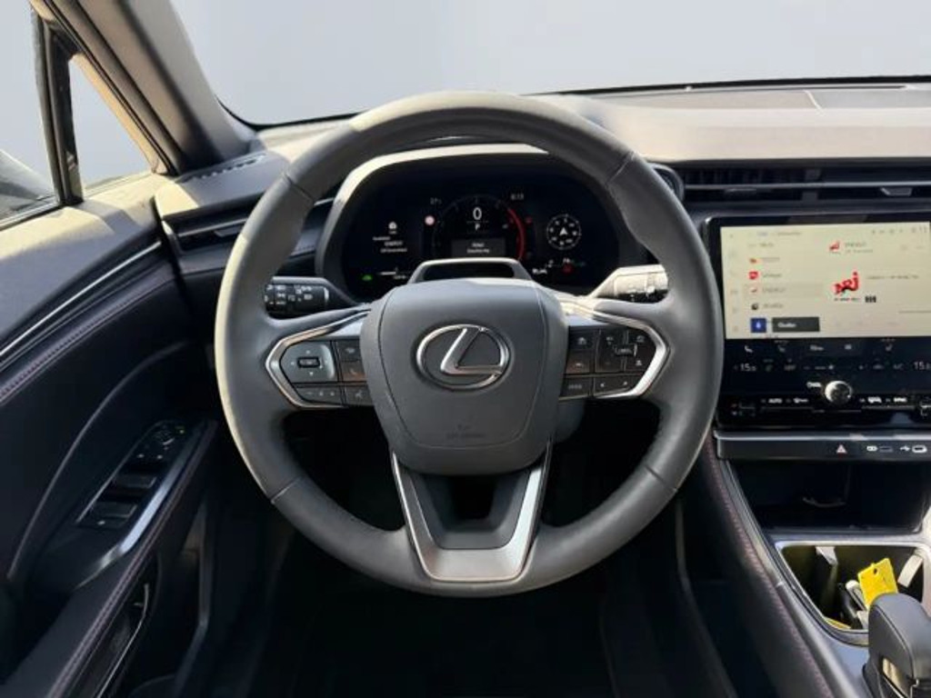 Lexus LBX