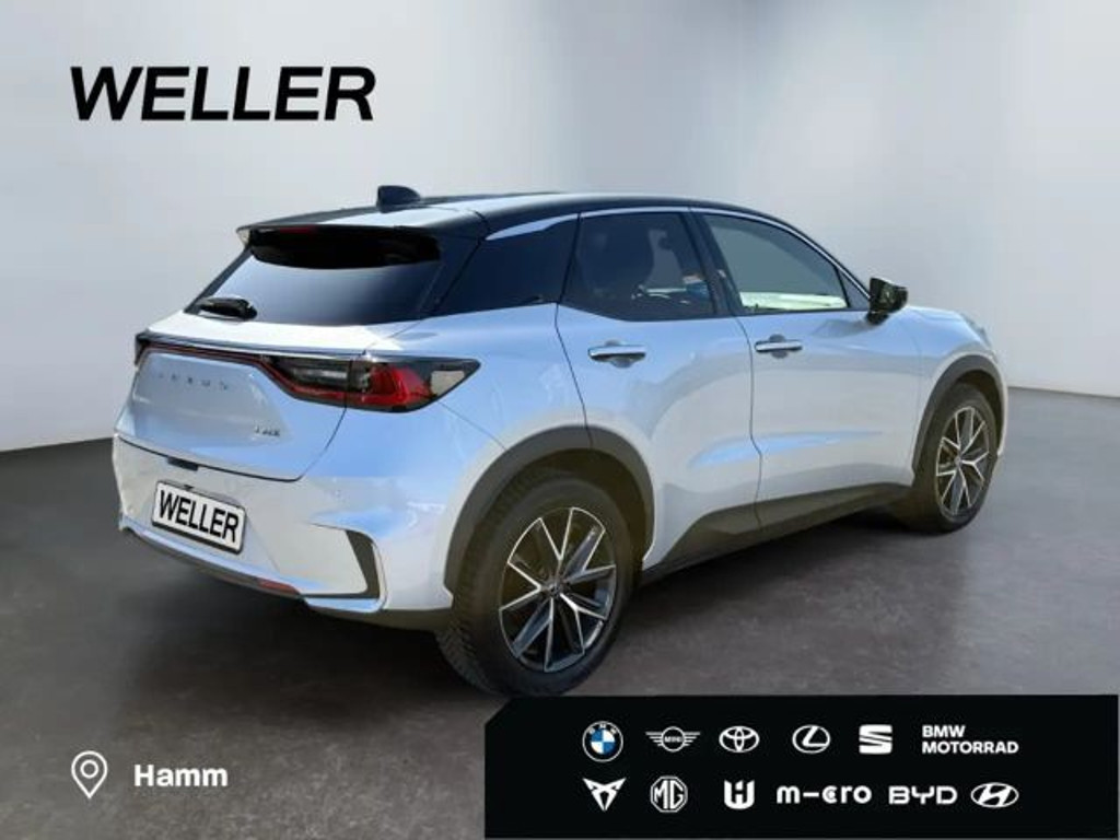 Lexus LBX