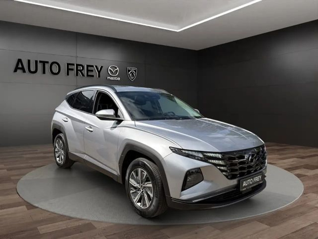 Hyundai Tucson Trend Hybrid 1.6