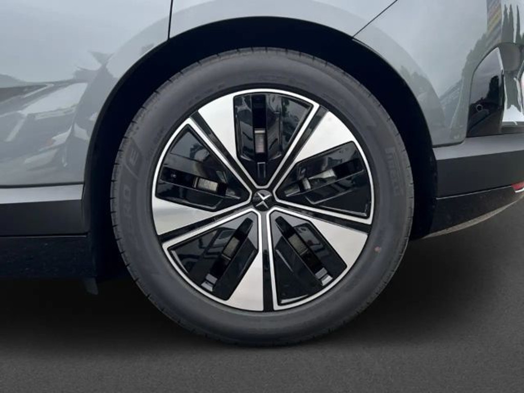 Polestar 4