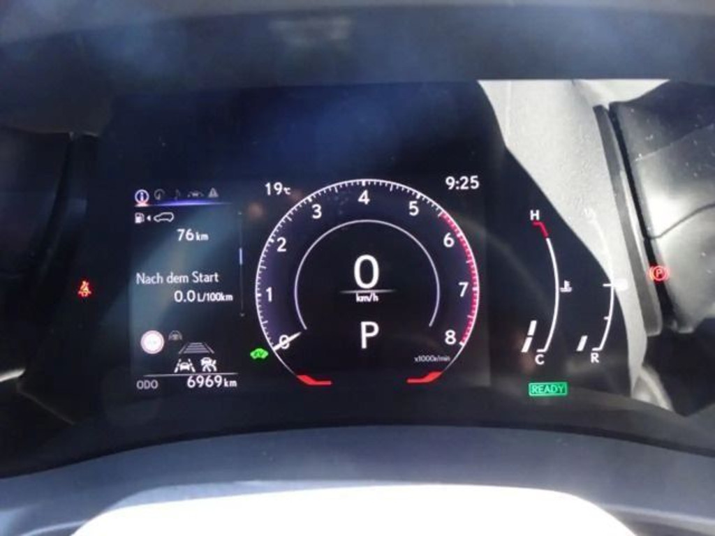 Lexus LBX