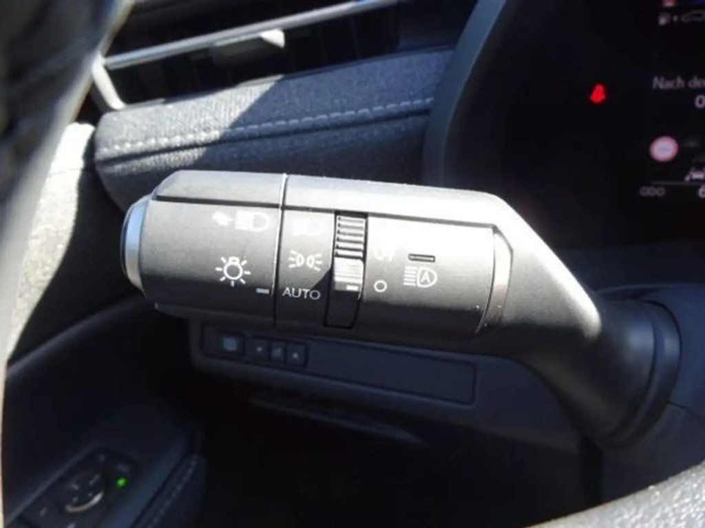 Lexus LBX