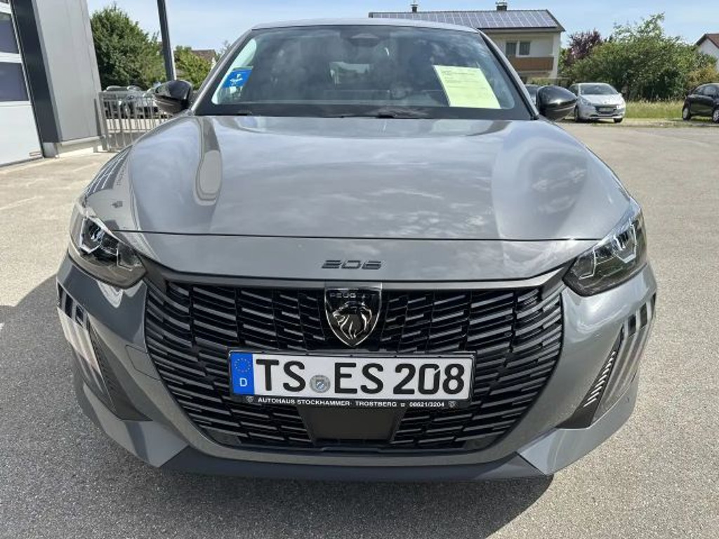 Peugeot e-208