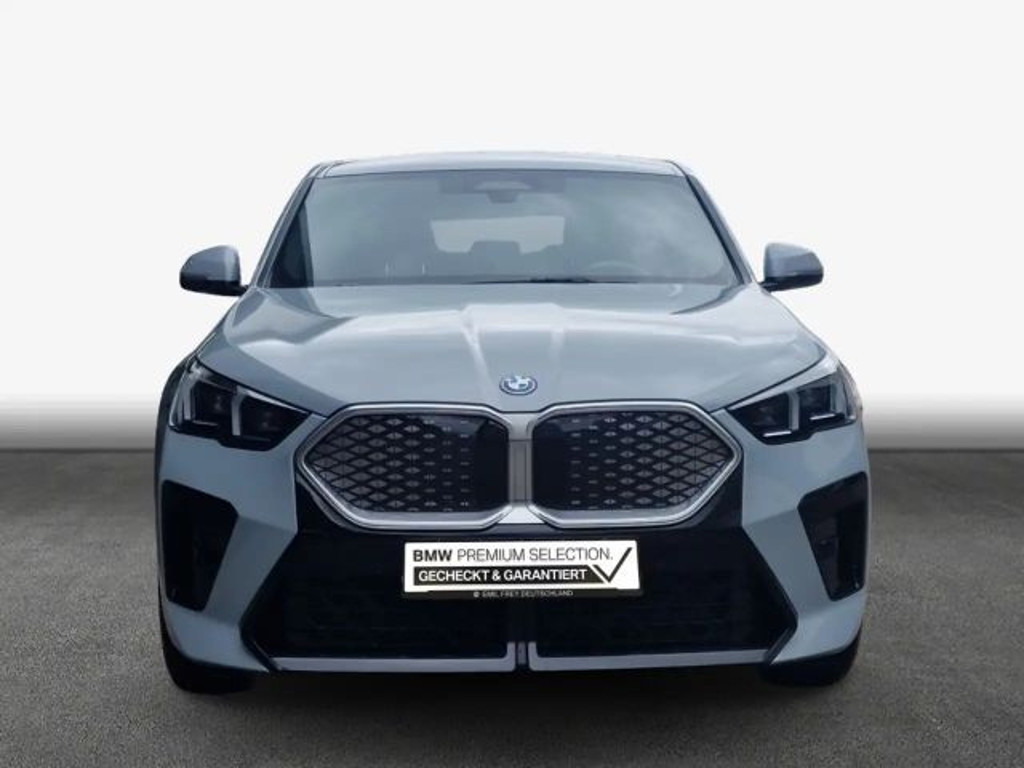 BMW iX2