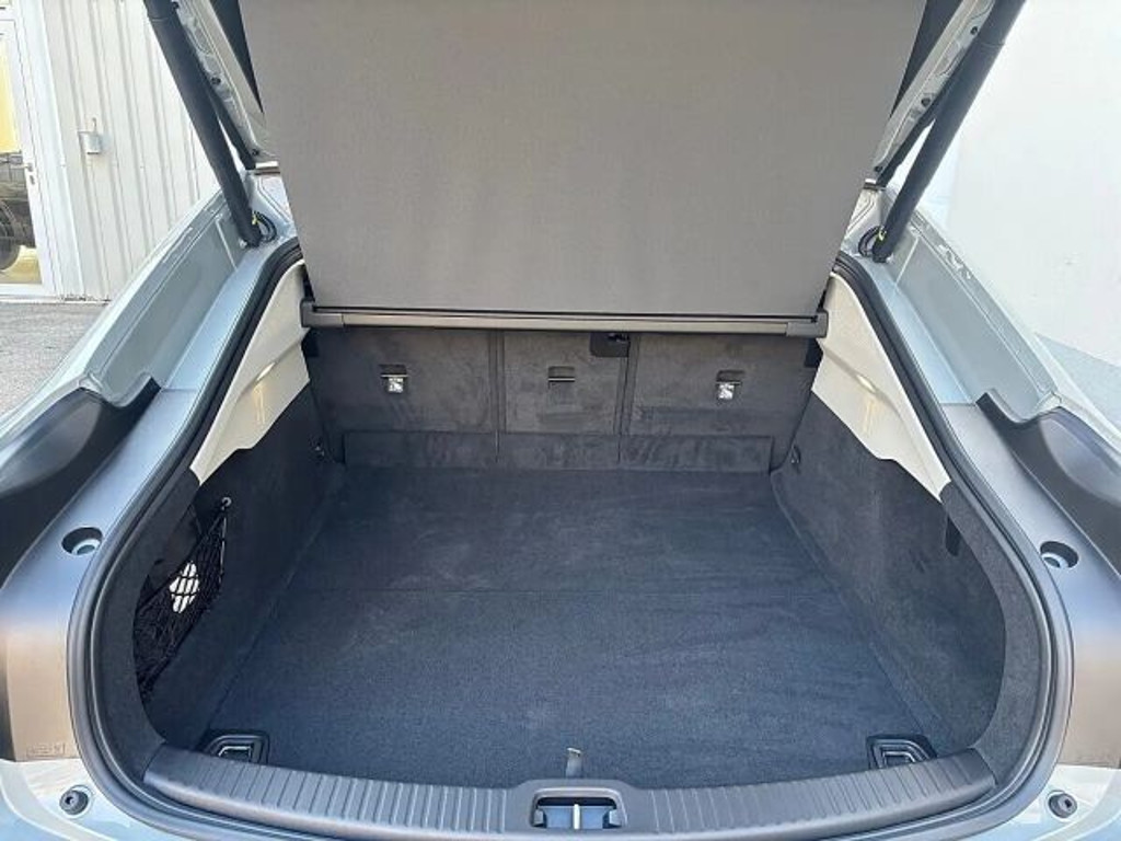 Volvo ES90