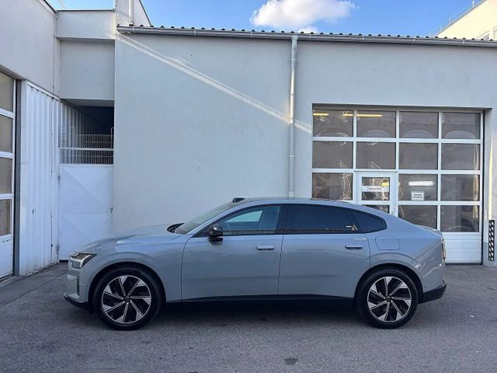 Volvo ES90