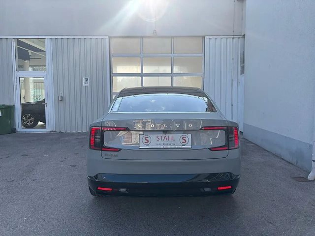 Volvo ES90