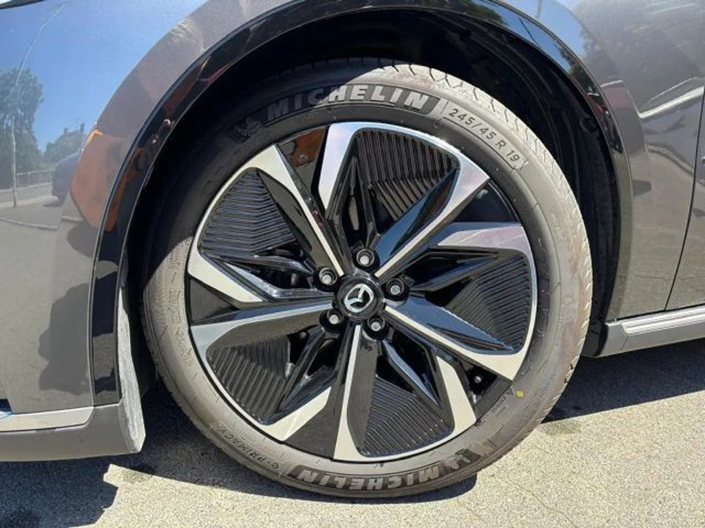 Mazda 6e