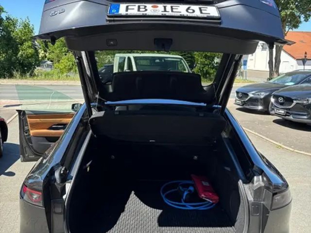 Mazda 6e