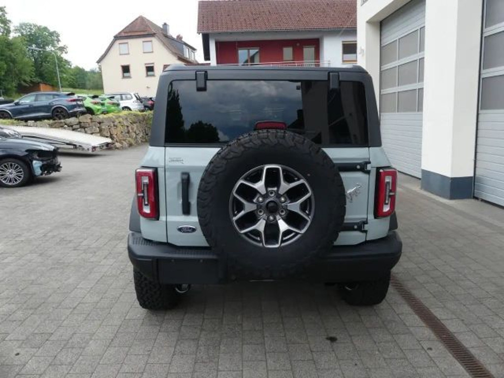 Ford Bronco