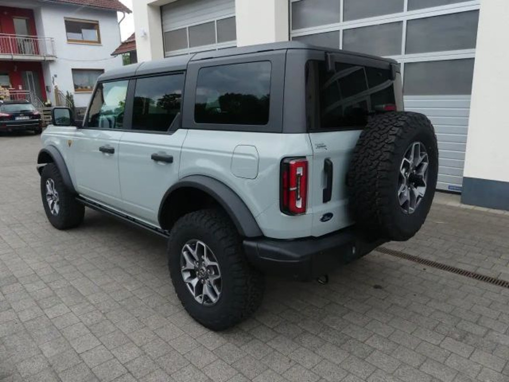 Ford Bronco