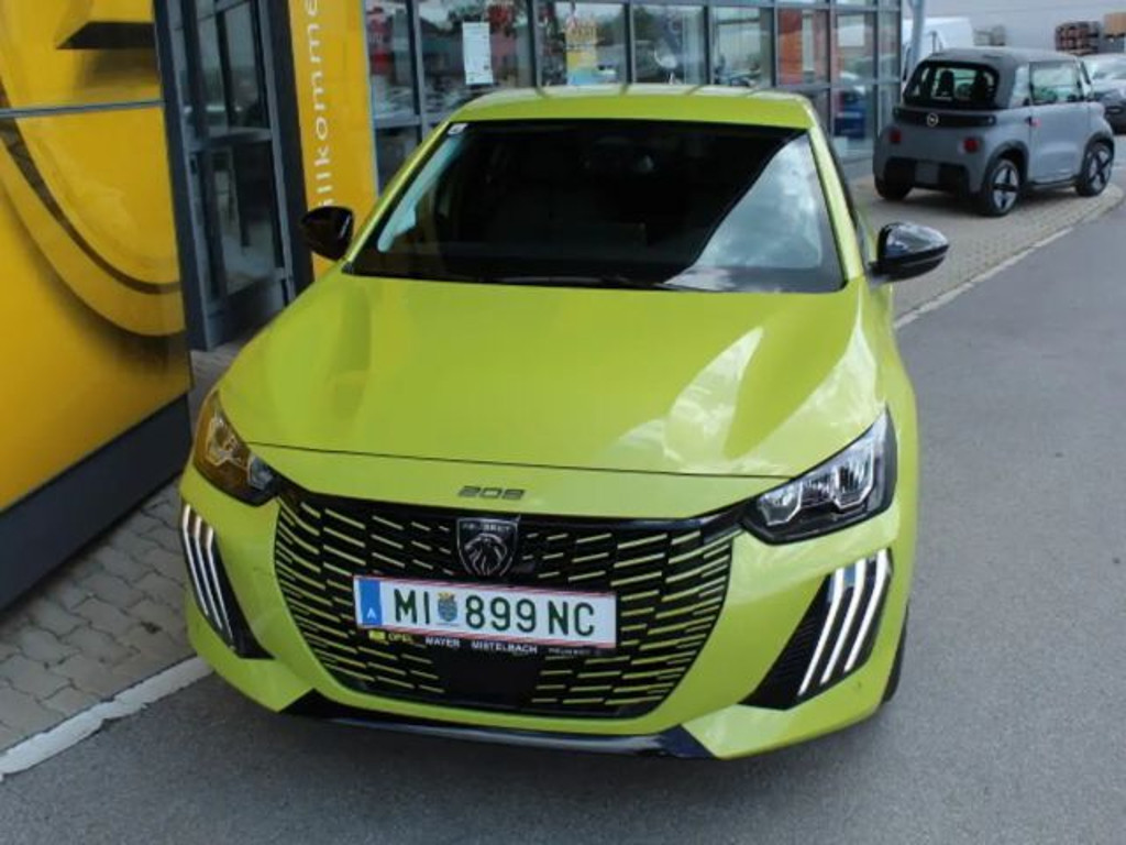 Peugeot e-208