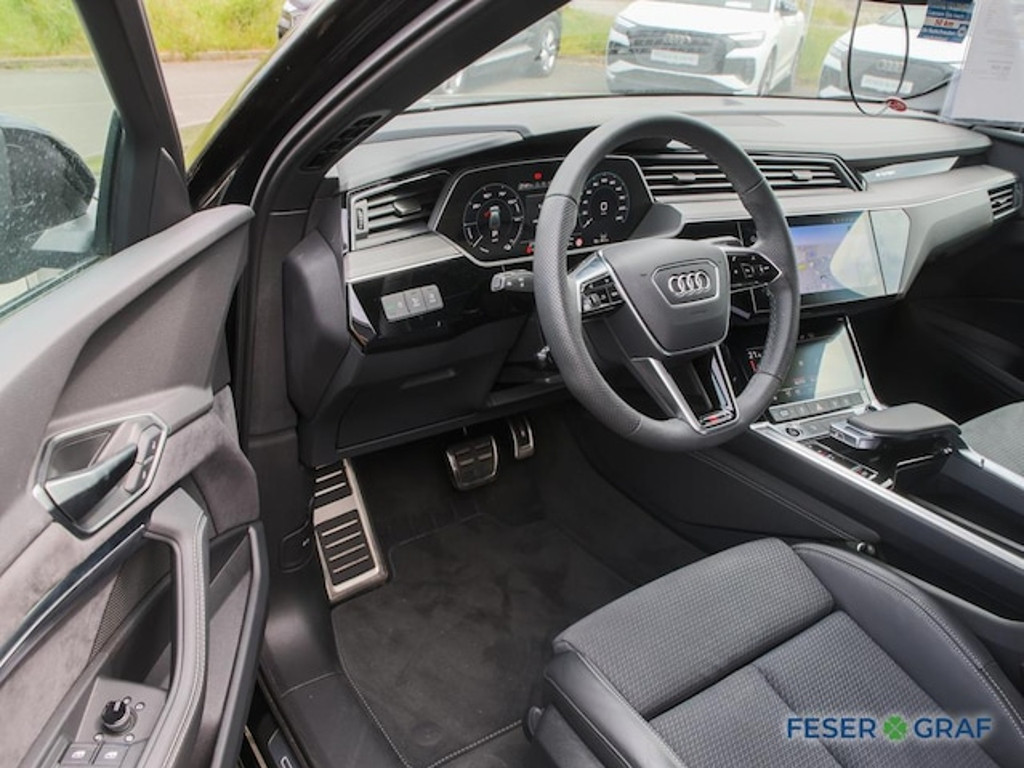 Audi Q8 e-tron