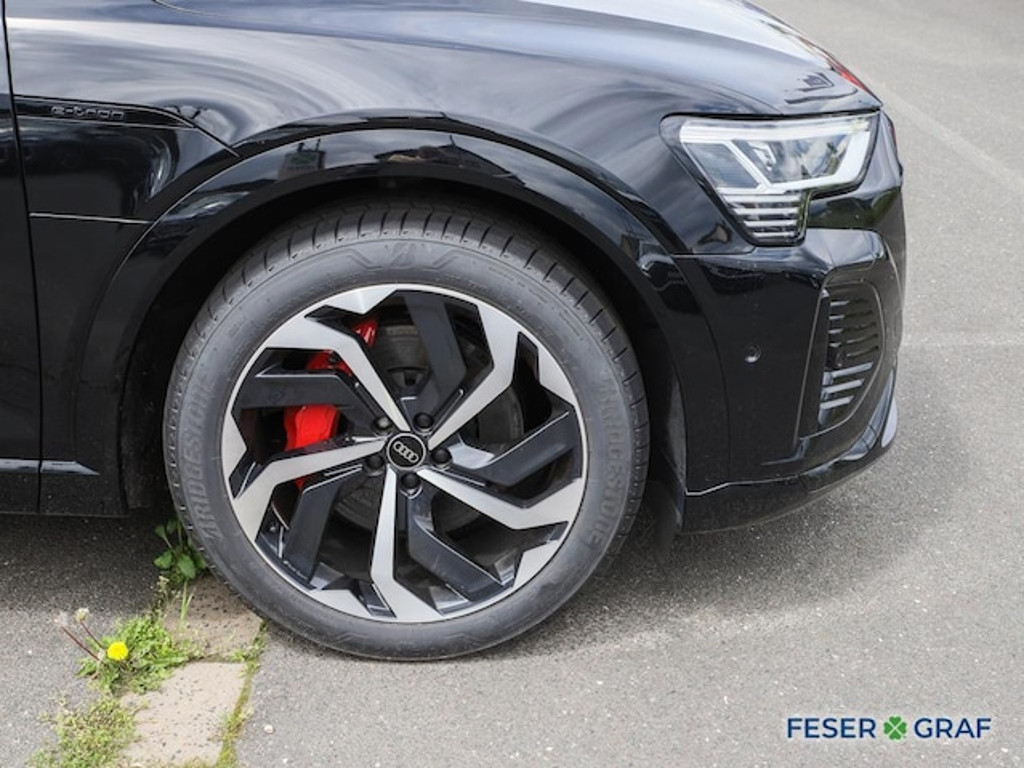 Audi Q8 e-tron