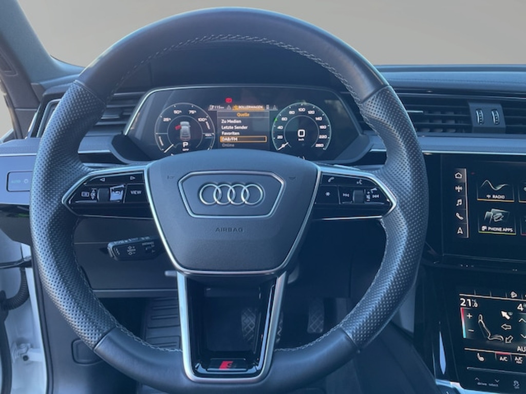 Audi e-tron
