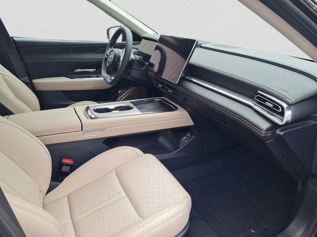 Mazda 6e