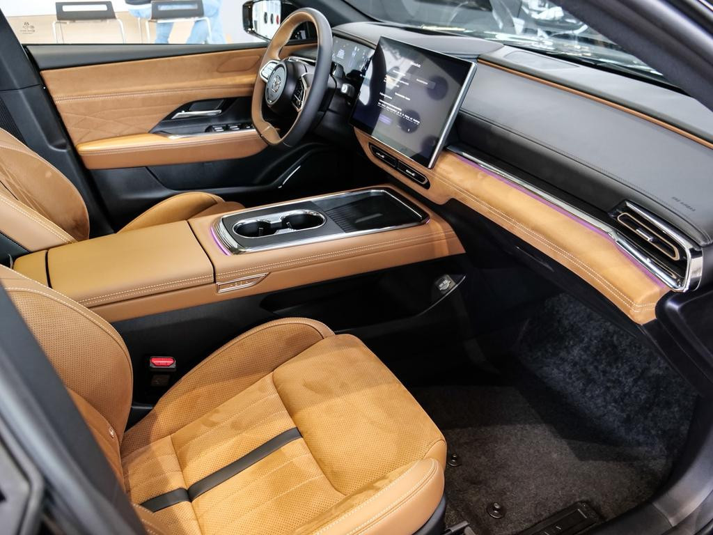 Mazda 6e