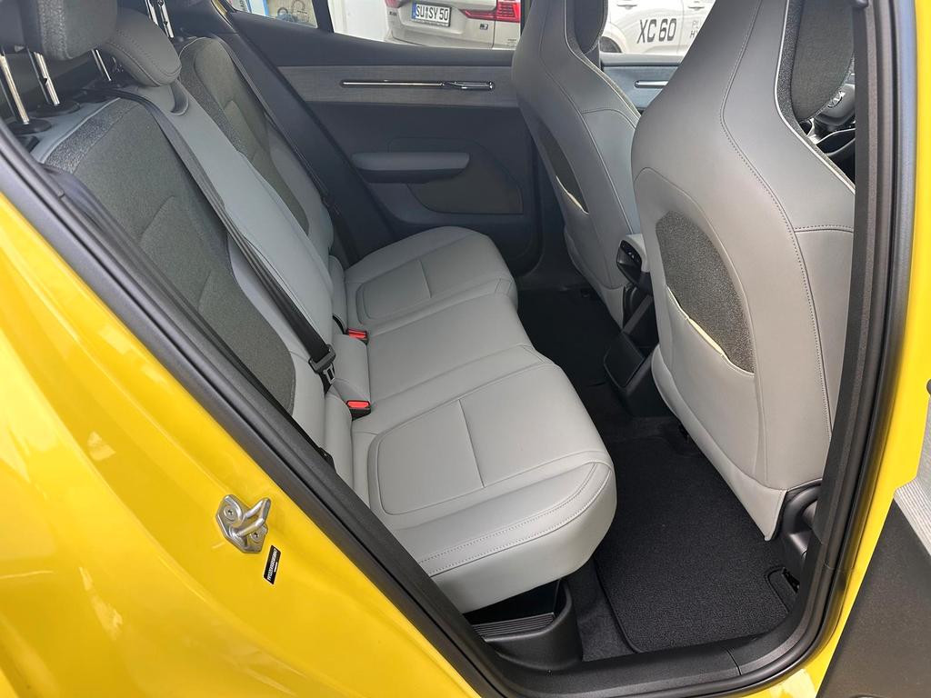 Volvo EX30