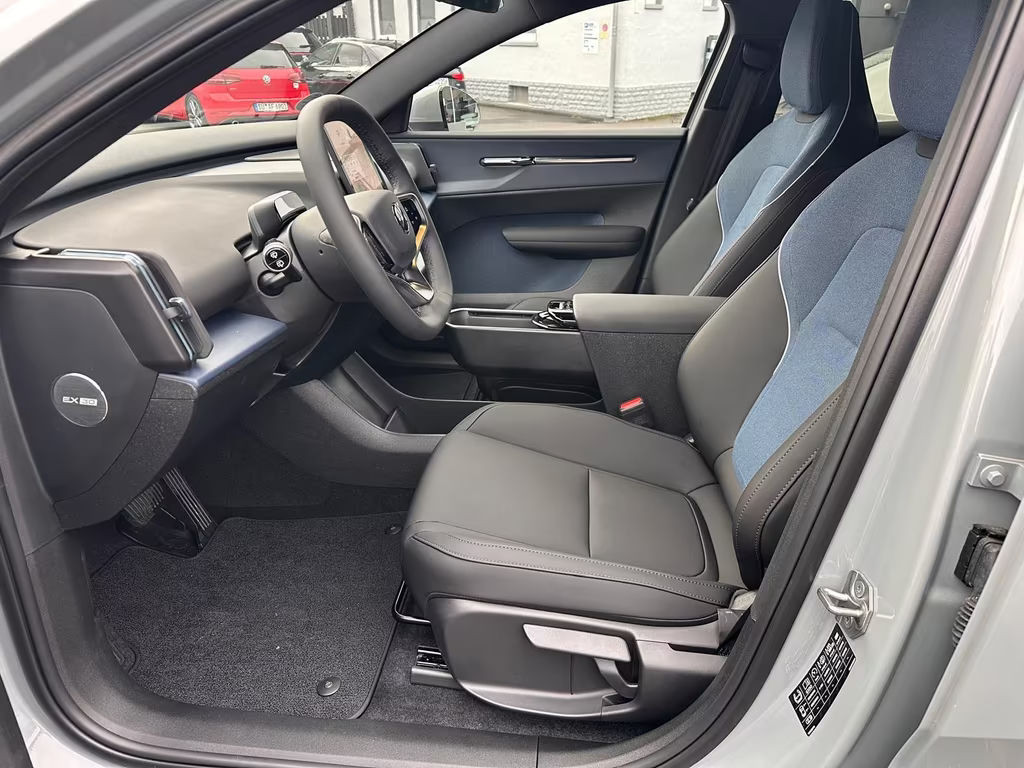 Volvo EX30