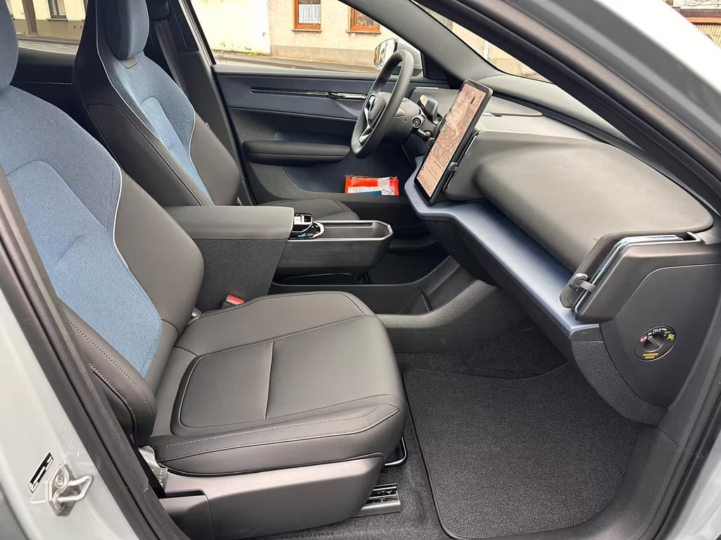 Volvo EX30