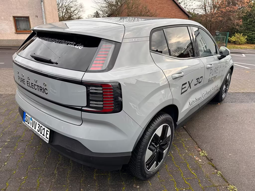 Volvo EX30