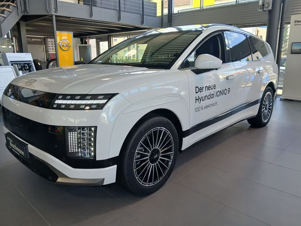 Hyundai IONIQ 9 UNIQ 4WD