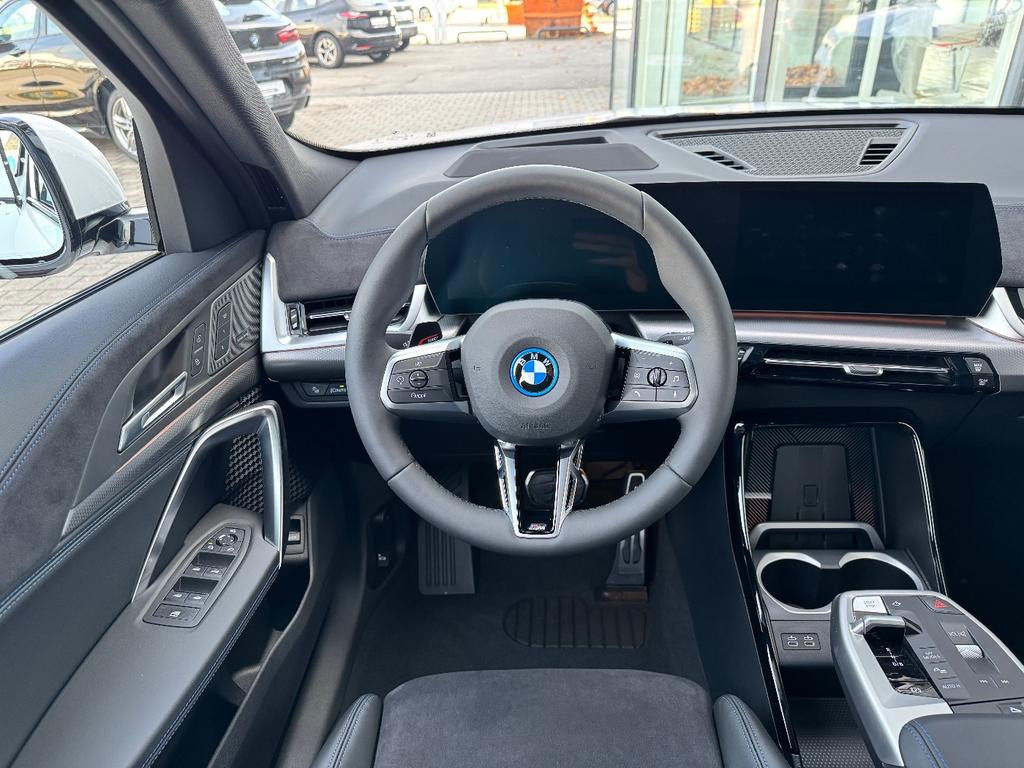 BMW iX2