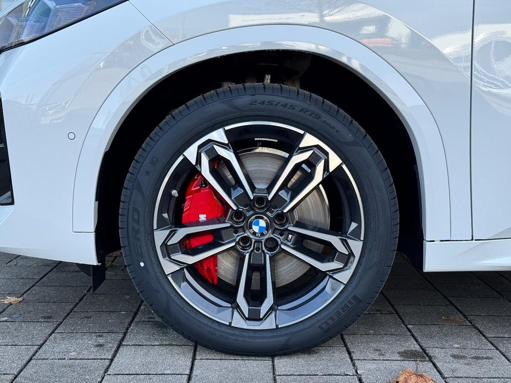 BMW iX2