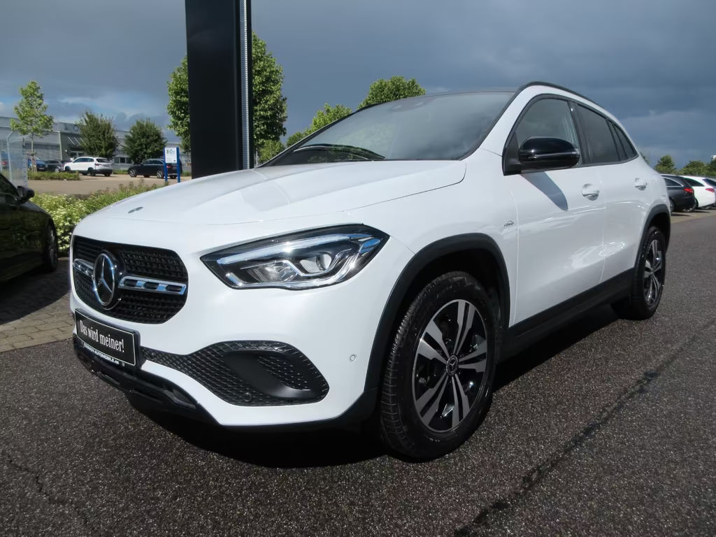 Mercedes-Benz GLA-Klasse GLA 200 4MATIC Progressive GLA 200 d