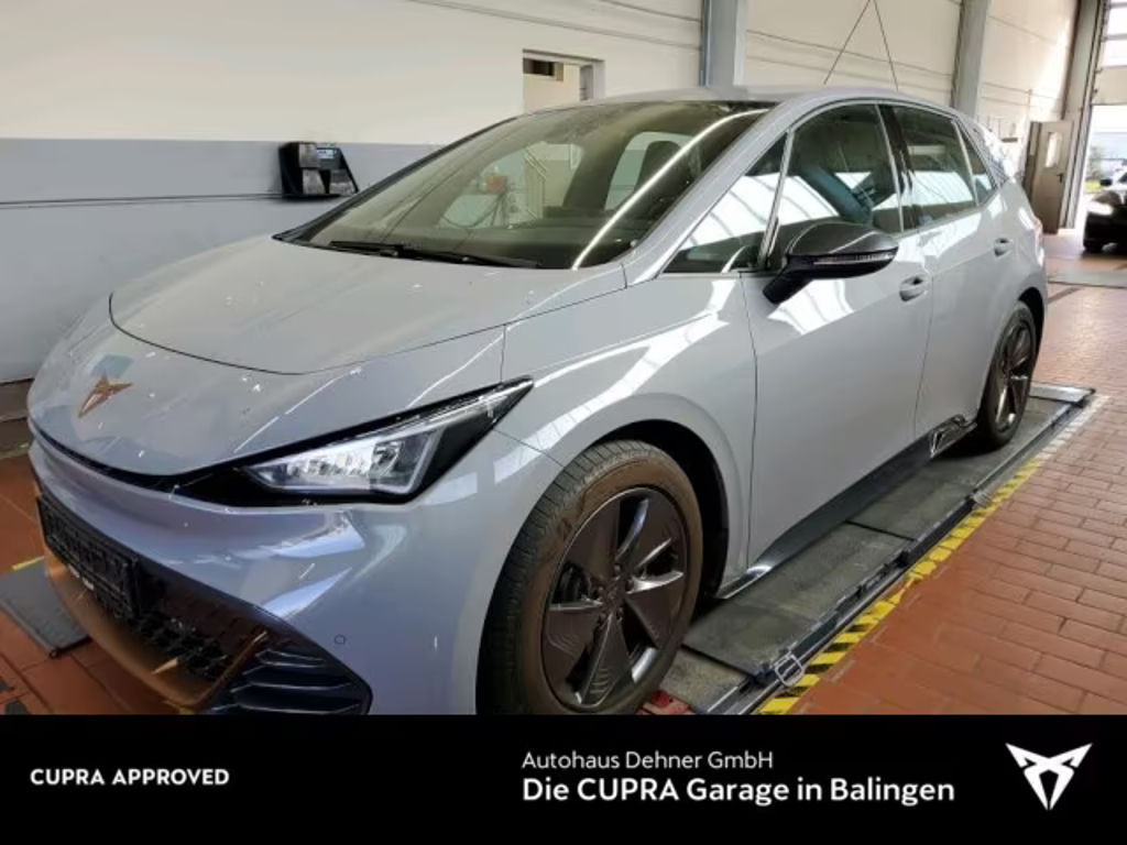 Cupra Born 204PS/62kWh 5JGAR+CARPLAY+PDC+KESSY+KLIMA