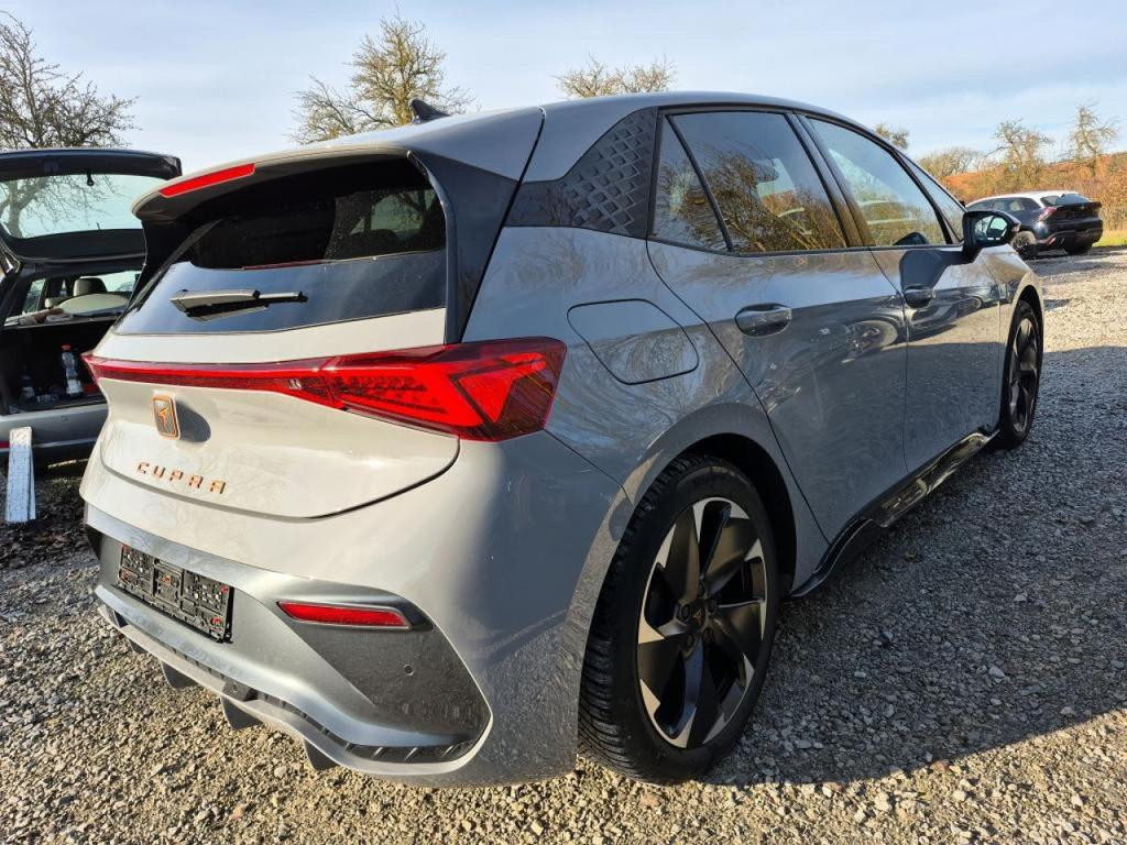 Cupra Born eBoost
