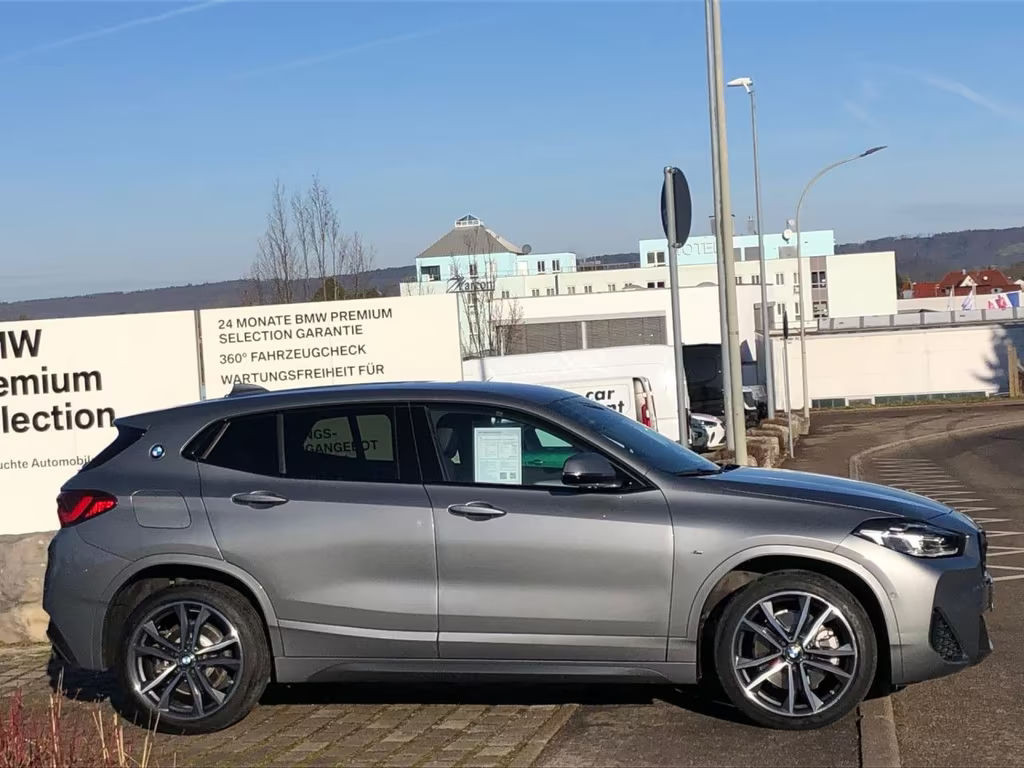 BMW X2
