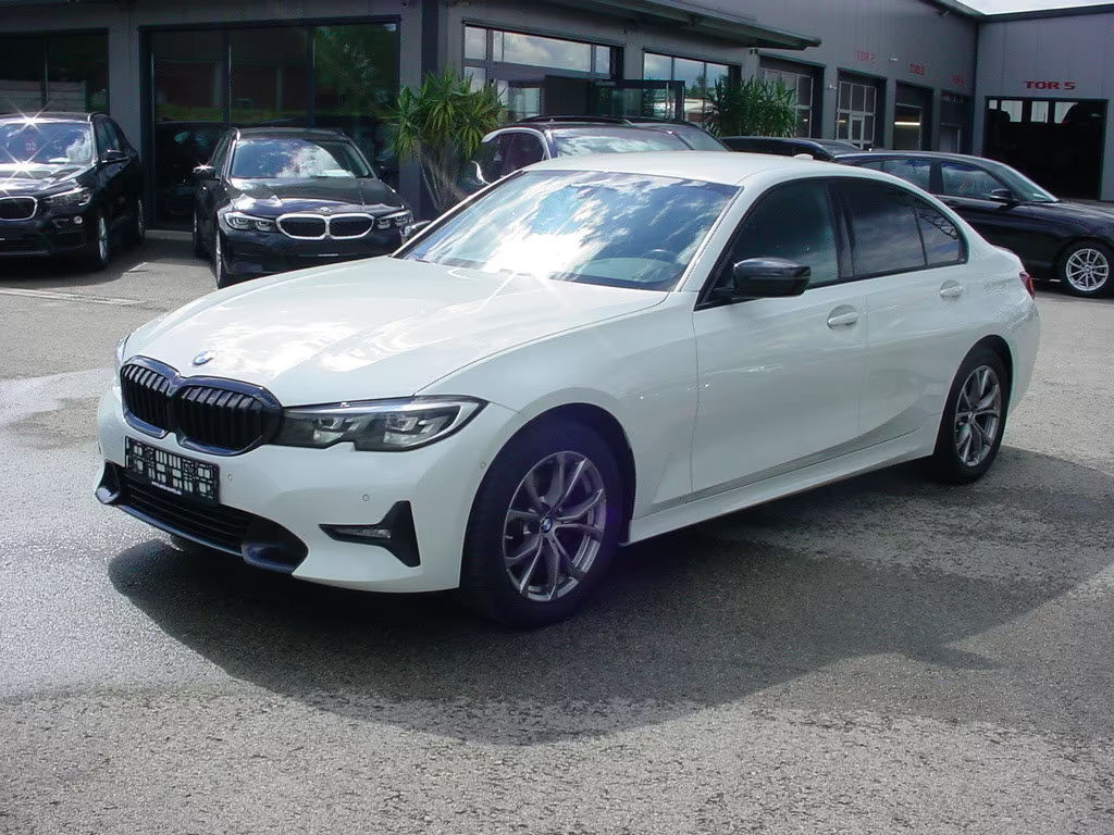 BMW 3 Serie 318 Sport Line Sedan 318i