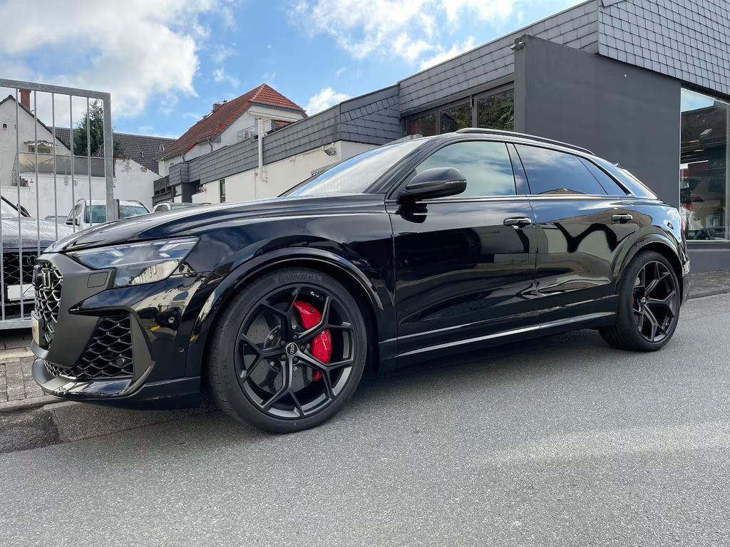Audi RS Q8 Performance