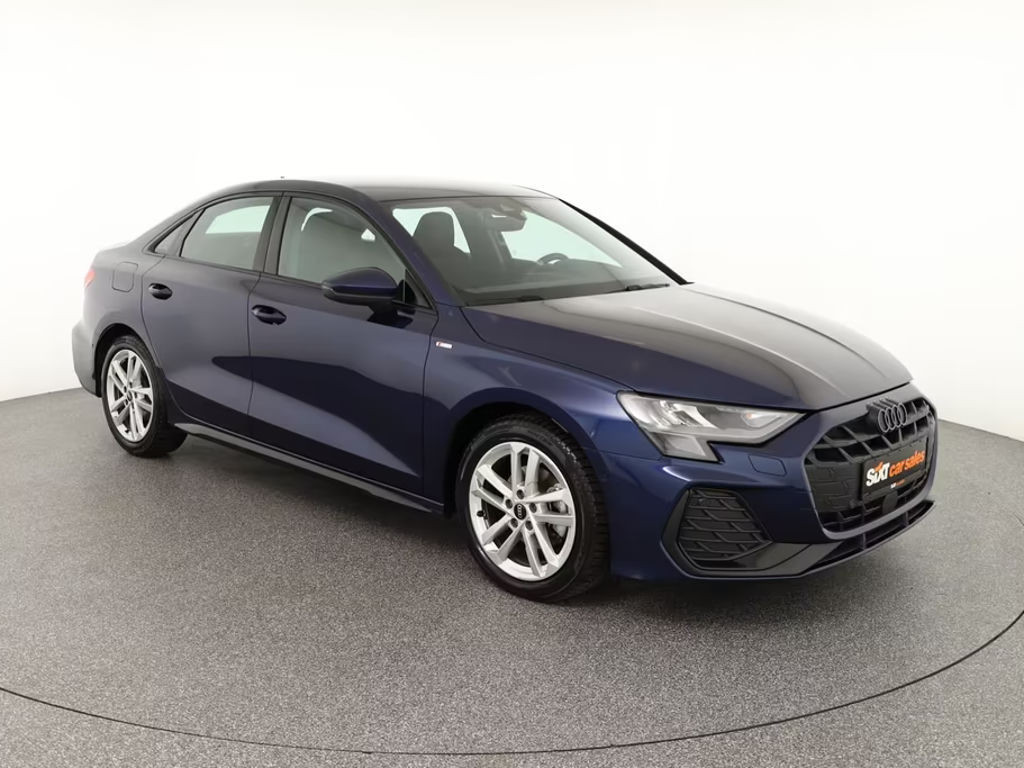 Audi A3 Sedan S-Line 30 TFSI