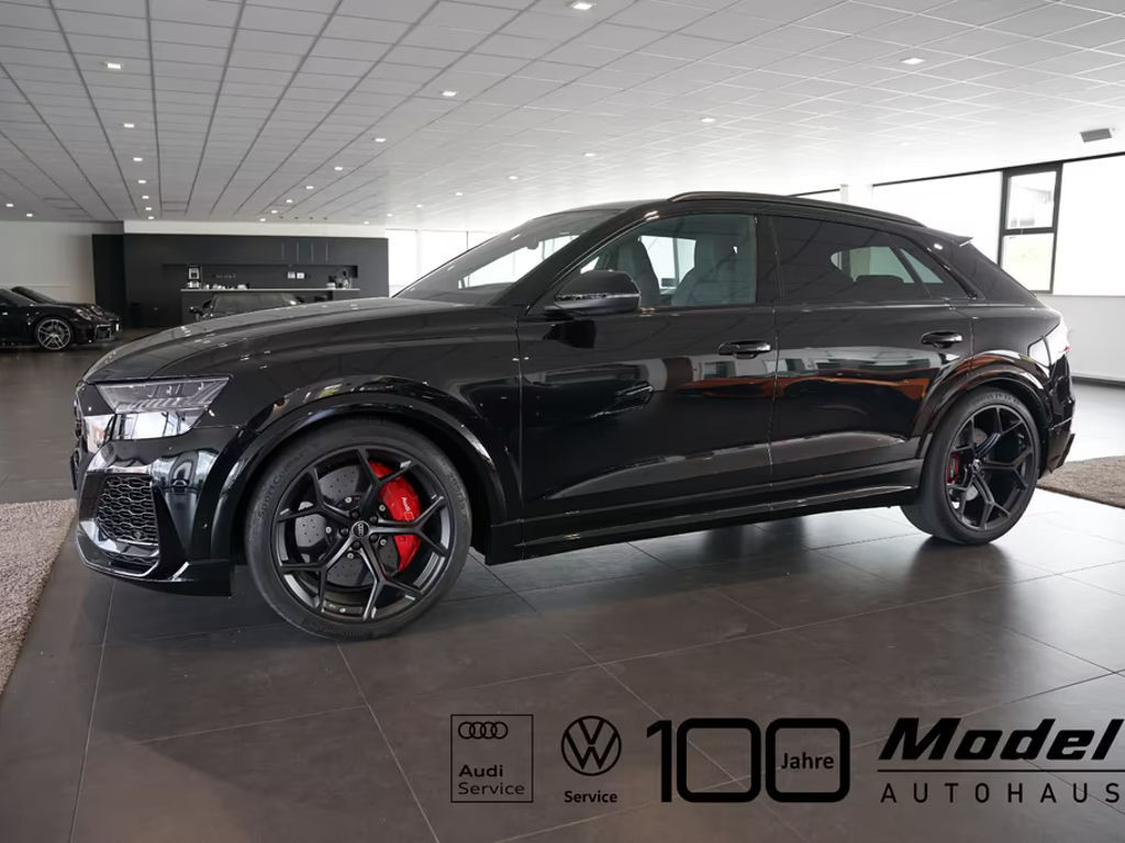 Audi RS Q8 | HuD | Keramik | Pano | 305 km/h | 23"