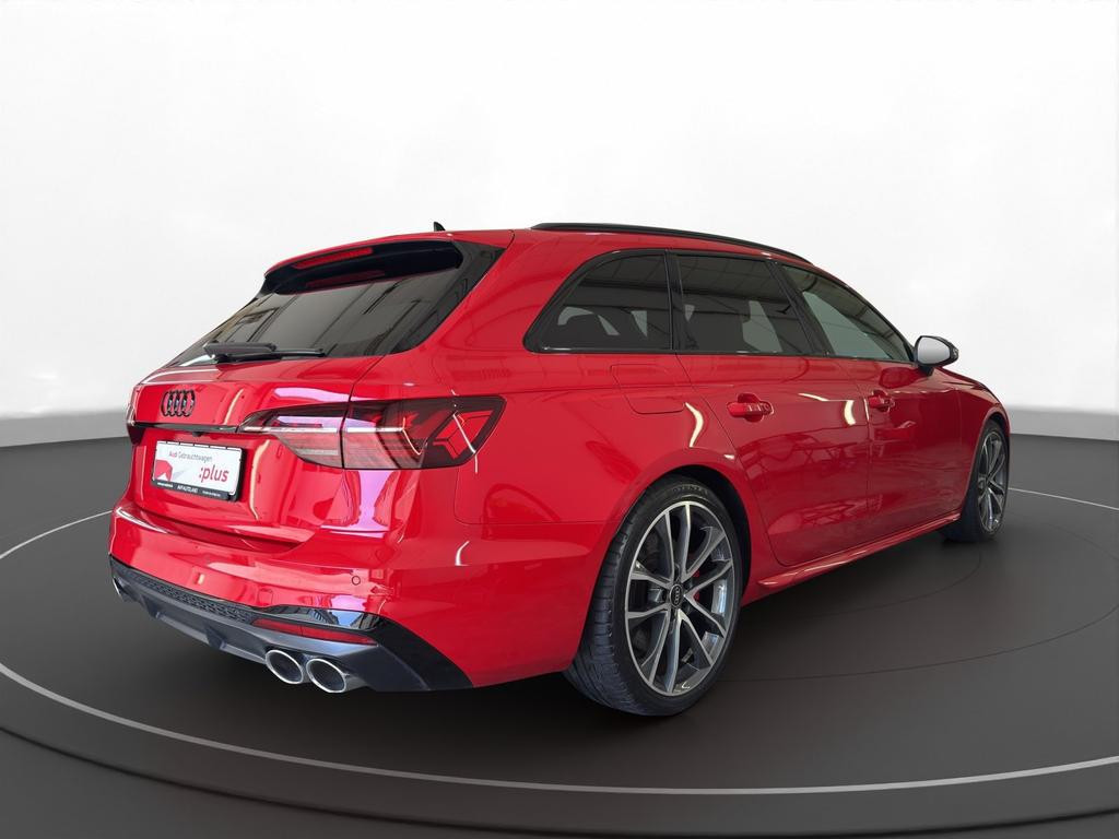 Audi S4