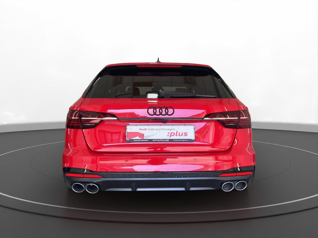 Audi S4